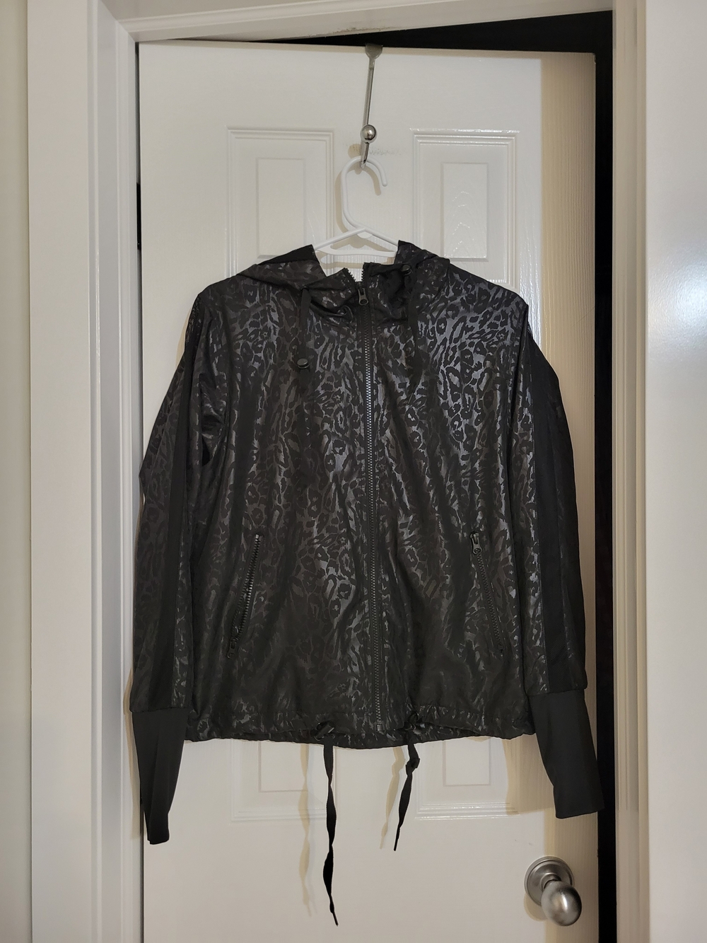 ZYIA Black Leopard-Print Hooded Active Jacket Size S